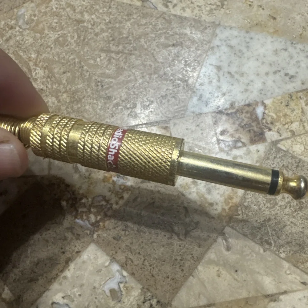 Vintage Radioshack 4mm Banana Male Plug Jack Connector Gold Pin Red + Black